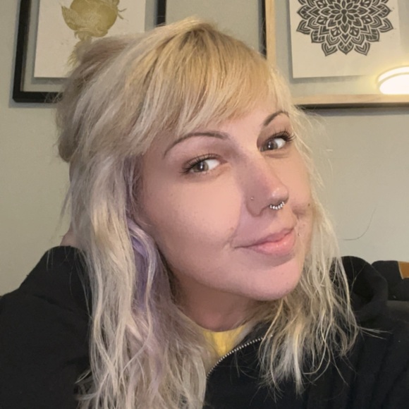 🍋Meet your Posher: Kait🍋 - Picture 3 of 6